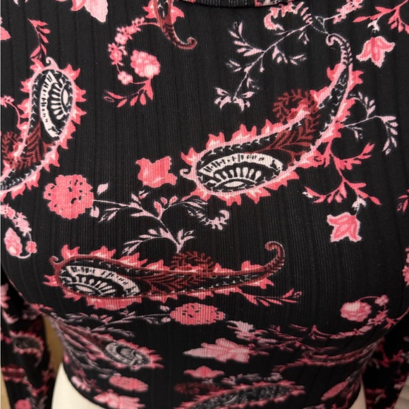 💗RILEY+JAMES TOP💗 - Picture 5 of 6